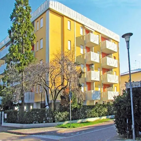 Stunning Two Bedrooms - Airco - Parking Apartamento
